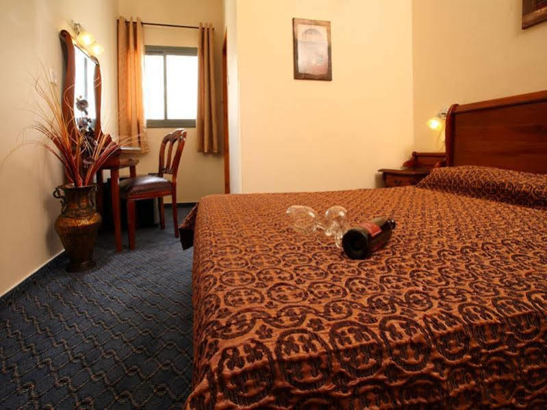 Sun City Hotel Tel Aviv Eksteriør billede